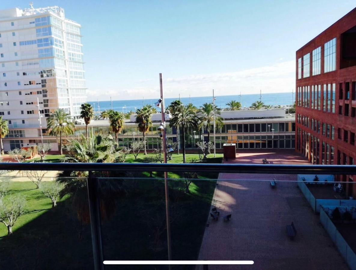 Wake Up To The Sea !!!!! Apartment